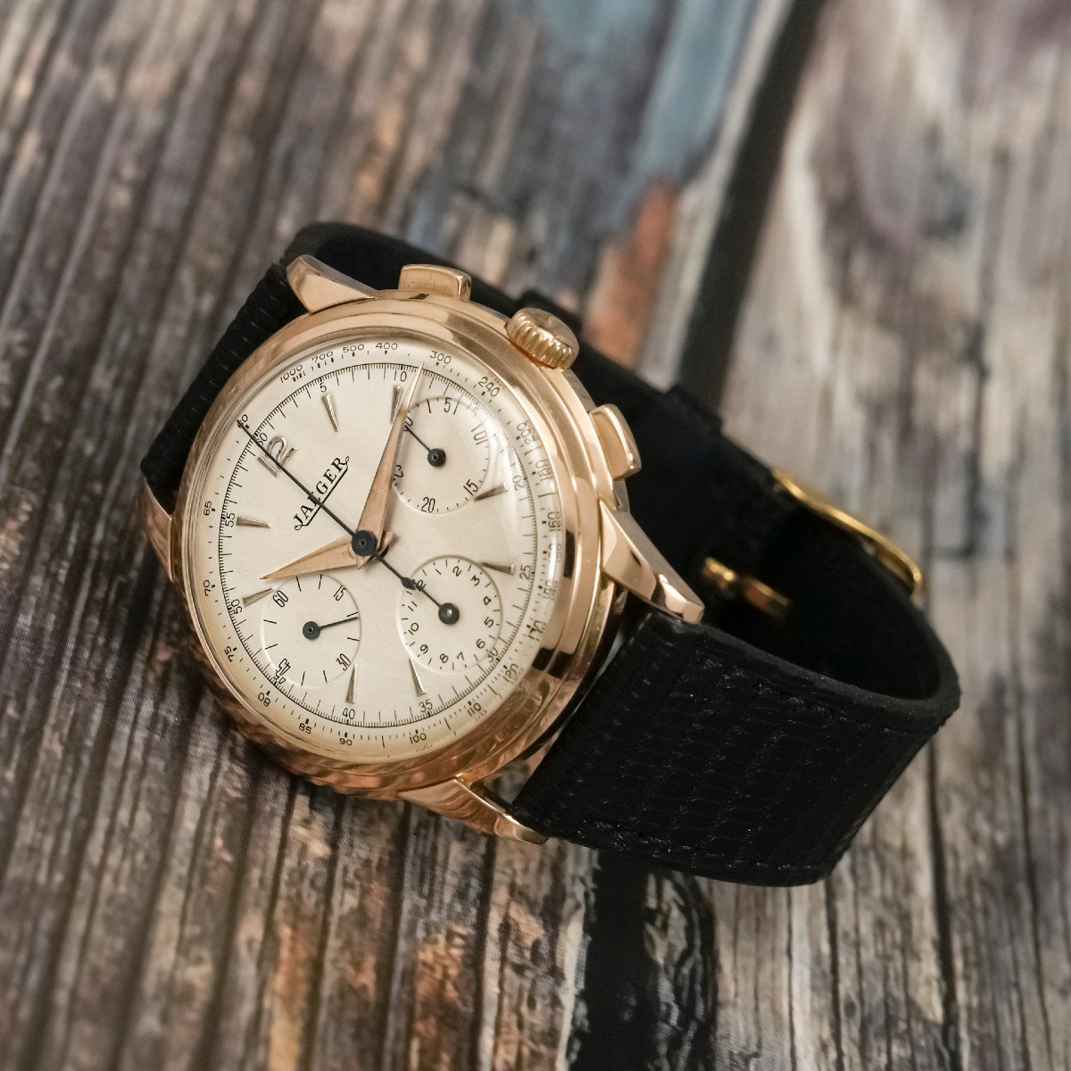 Jaeger-lecoultre Tri-compax Chronograph In 18k Yellow Gold - 1950-photo-4