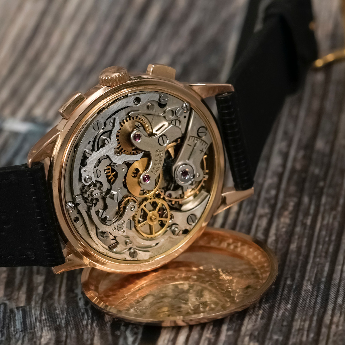 Jaeger-lecoultre Tri-compax Chronograph In 18k Yellow Gold - 1950-photo-2