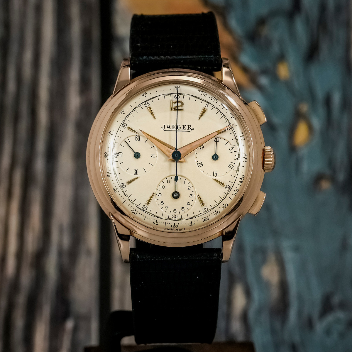 Jaeger-lecoultre Tri-compax Chronograph In 18k Yellow Gold - 1950