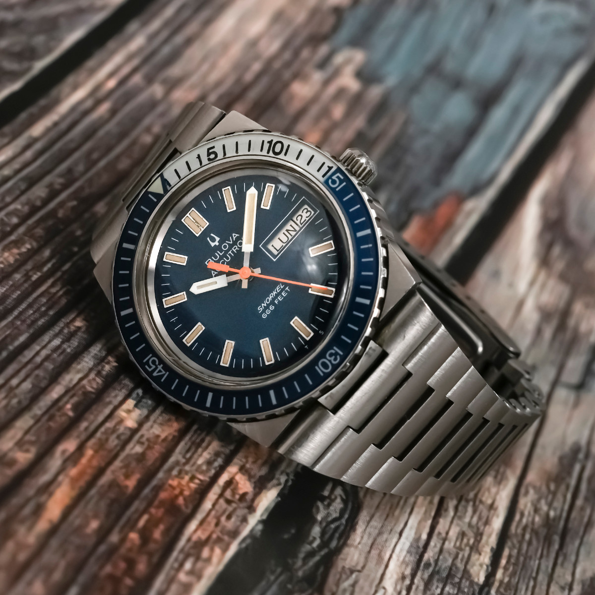 Bulova Accutron Snorkel 666 -1974--photo-4