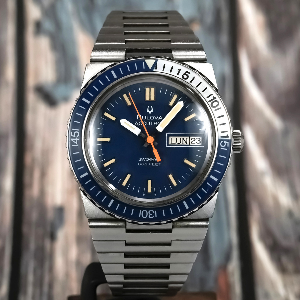Bulova Accutron Snorkel 666 -1974-