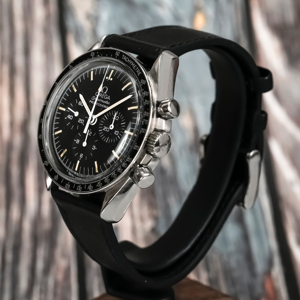 Omega Speedmaster Professional Pre-Moon -1969- -photo-2