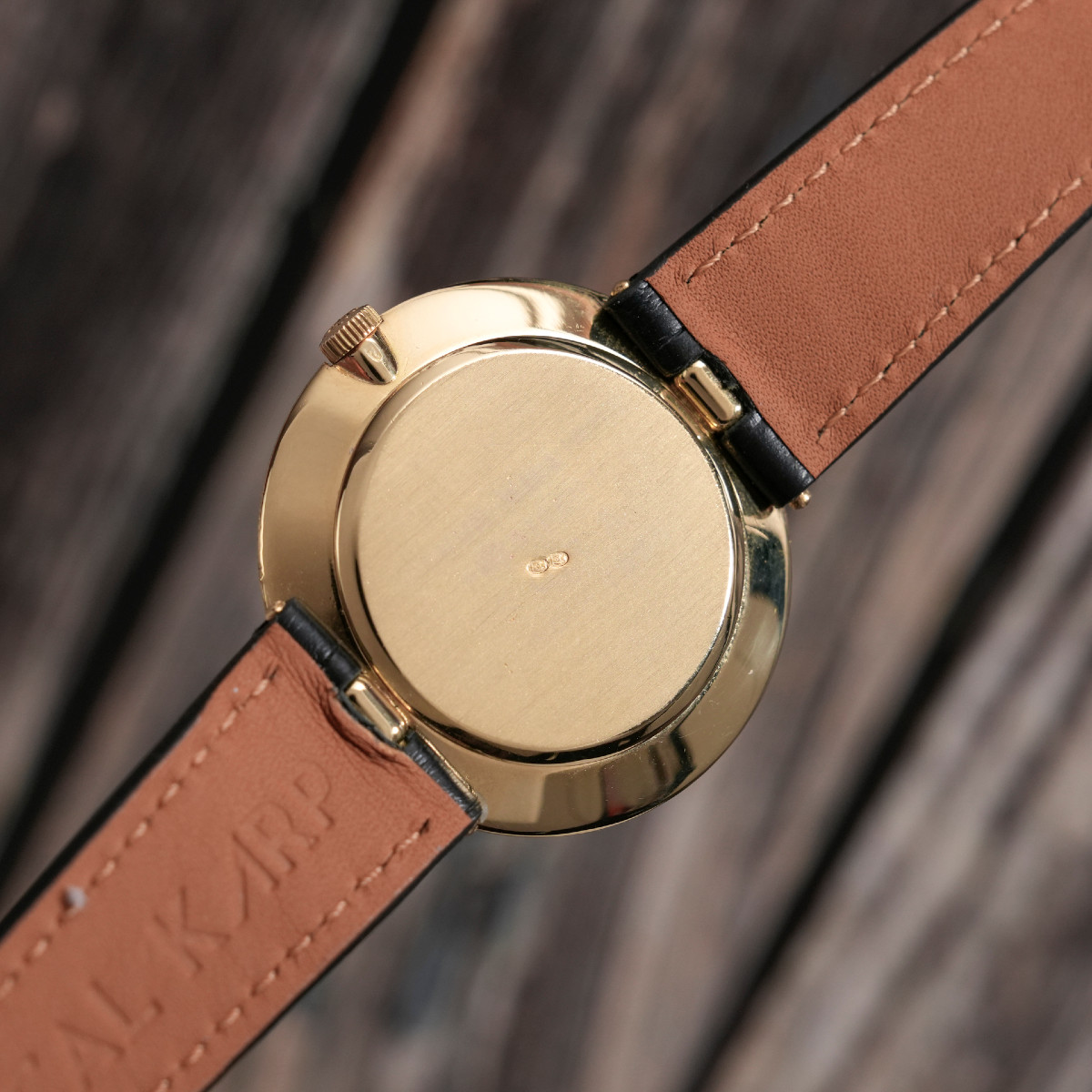 Patek Philippe Calatrava "Disco Volante" or jaunes 18K -1964--photo-3