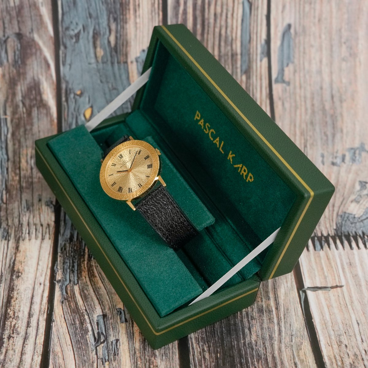 Movado/Zenith Calatrava Cadran Martelé Or Jaune 18K -1969--photo-2