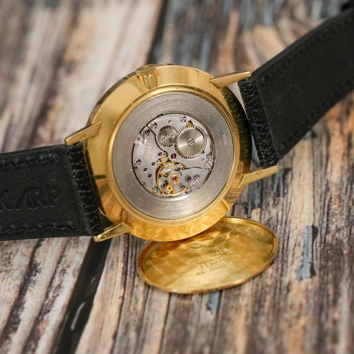 Movado/Zenith Calatrava Cadran Martelé Or Jaune 18K -1969--photo-5
