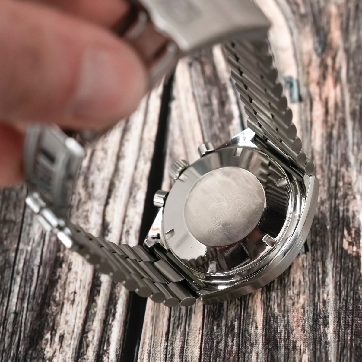 Omega Speedmaster Mark II -1975--photo-4
