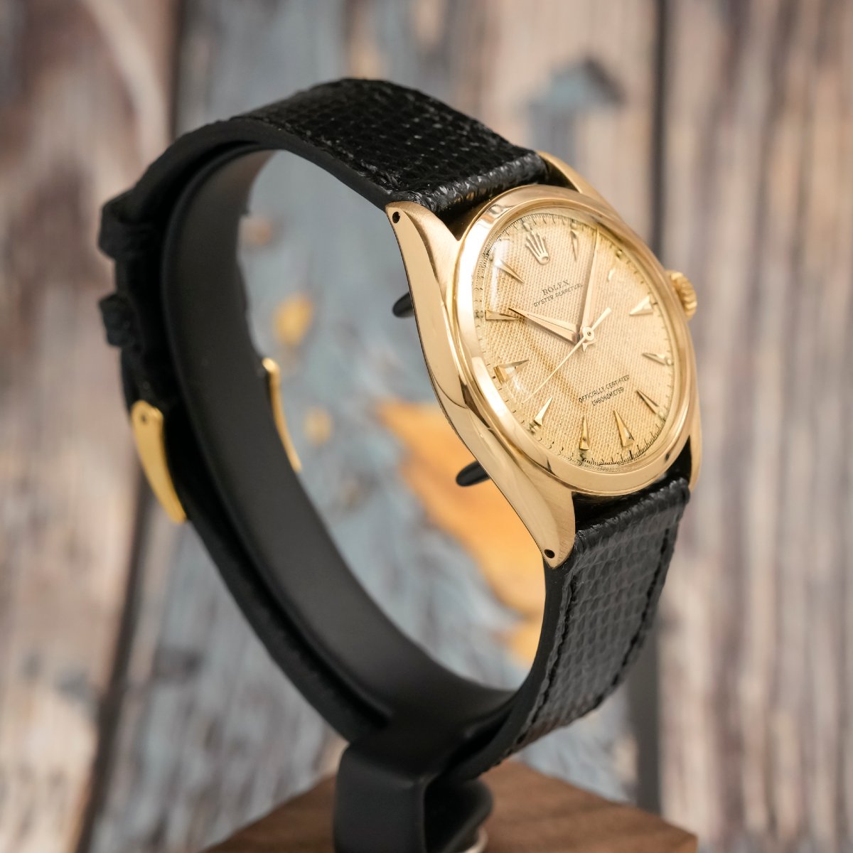 Rolex Oyster Perpetual Chronometer With Semi-bubble Back, 18k Yellow Gold - 1952 - -photo-4