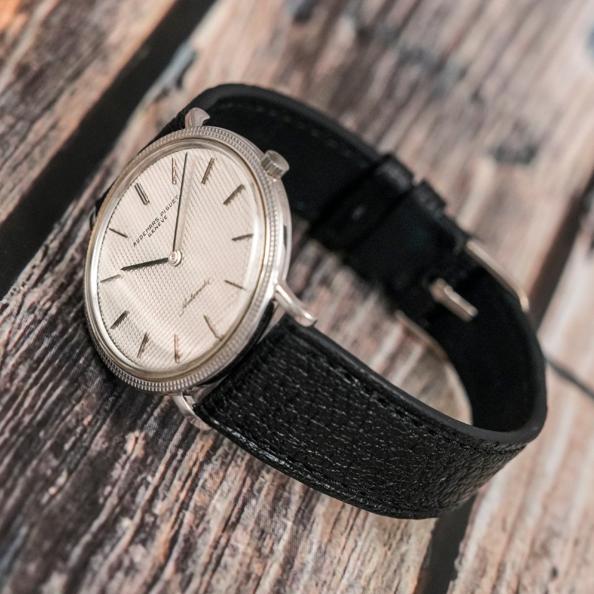 Audemars Piguet Calatrava "clous De Paris" Automatic 18-karat White Gold, Circa 1980 -photo-2