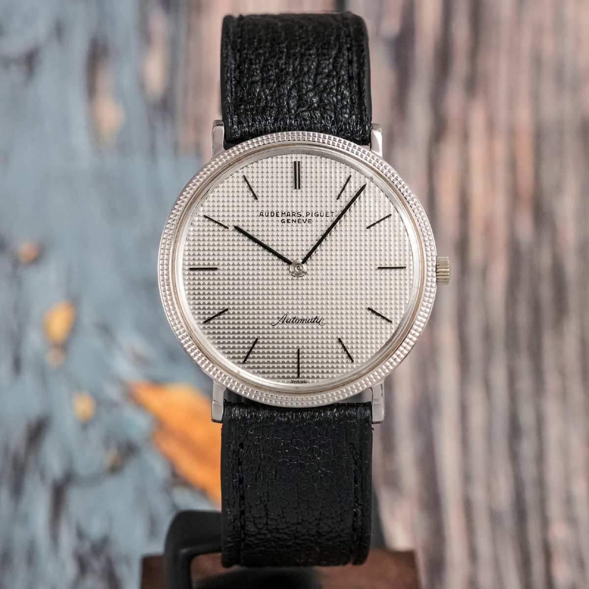 Audemars Piguet Calatrava "clous De Paris" Automatic 18-karat White Gold, Circa 1980 