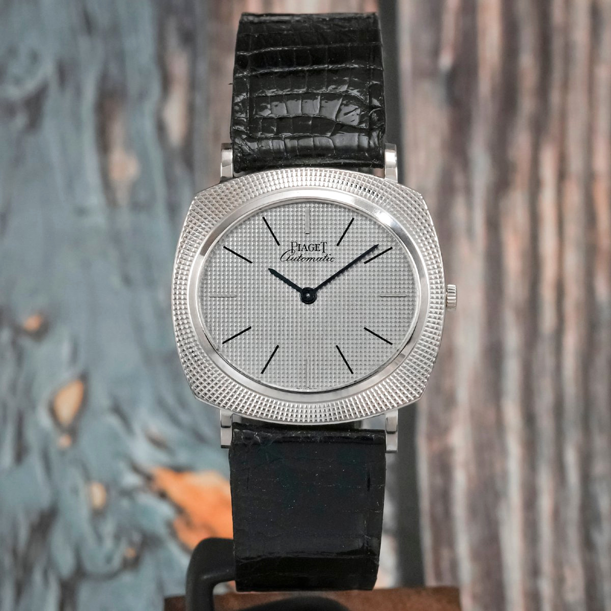Piaget Extra-thin 18-karat White Gold "clous De Paris" Circa 1975 