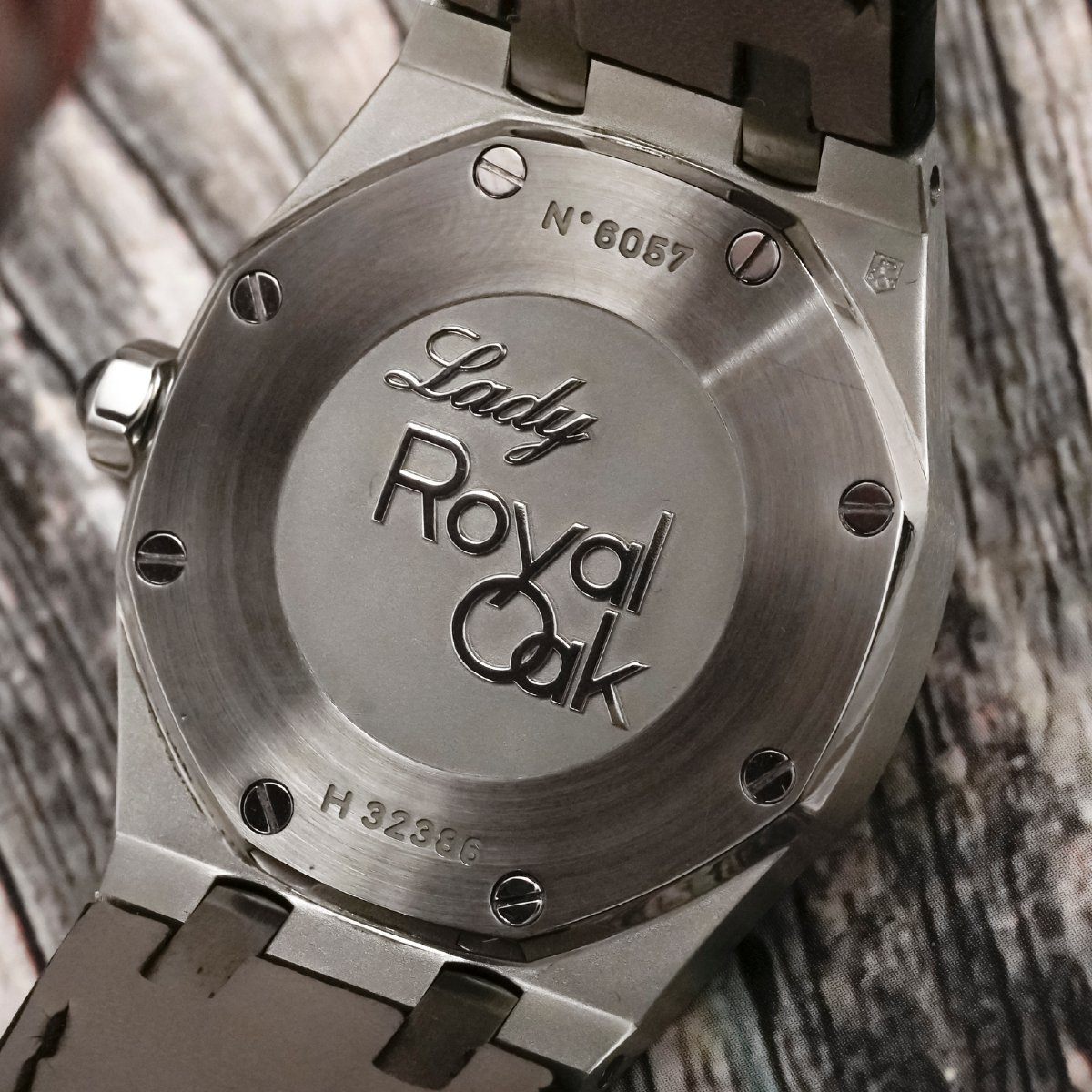 Audemars Piguet Royal Oak Lady -2011--photo-4