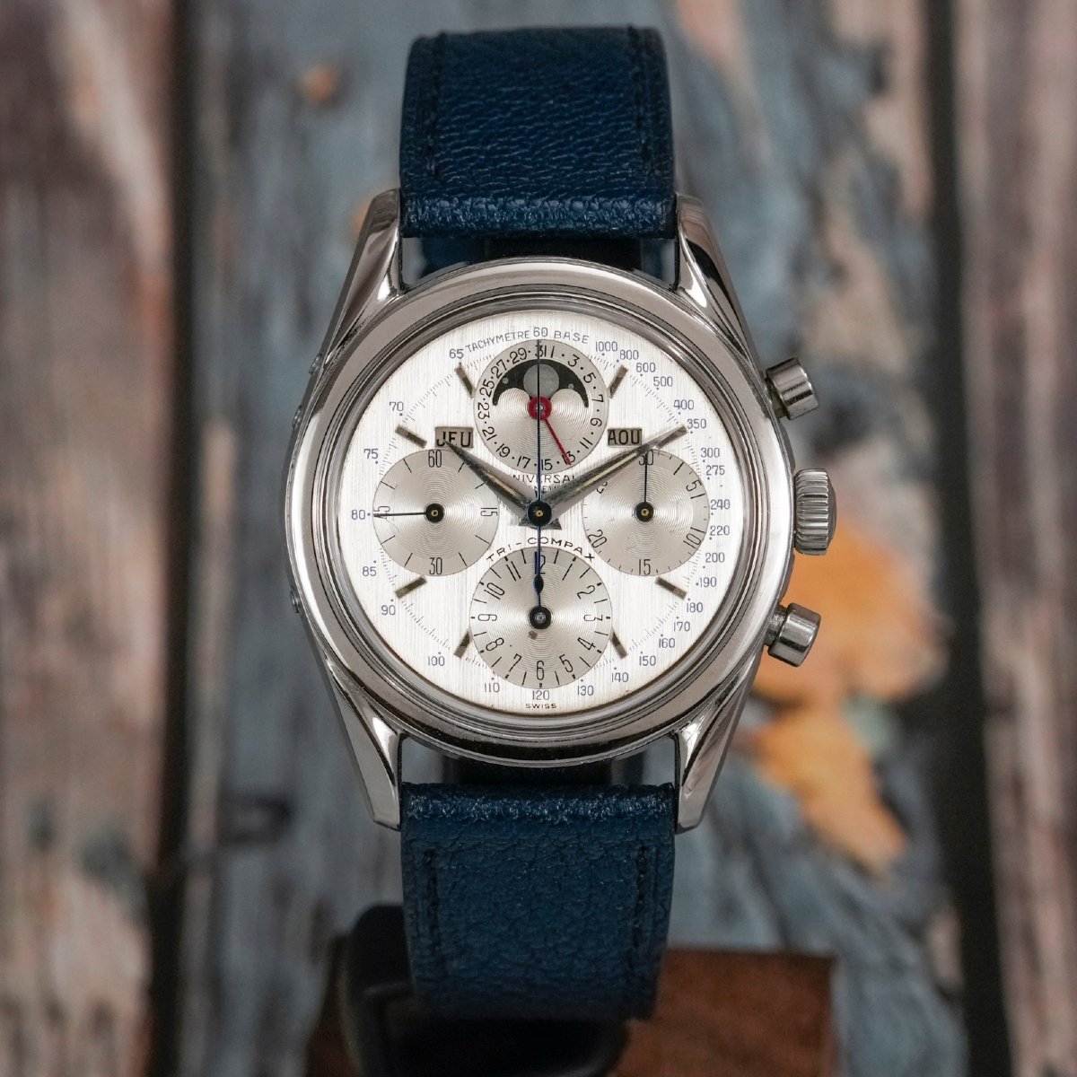 Universal Genève Chronographe Tri-Compax Calendrier Complet Phases de Lune Circa 1960