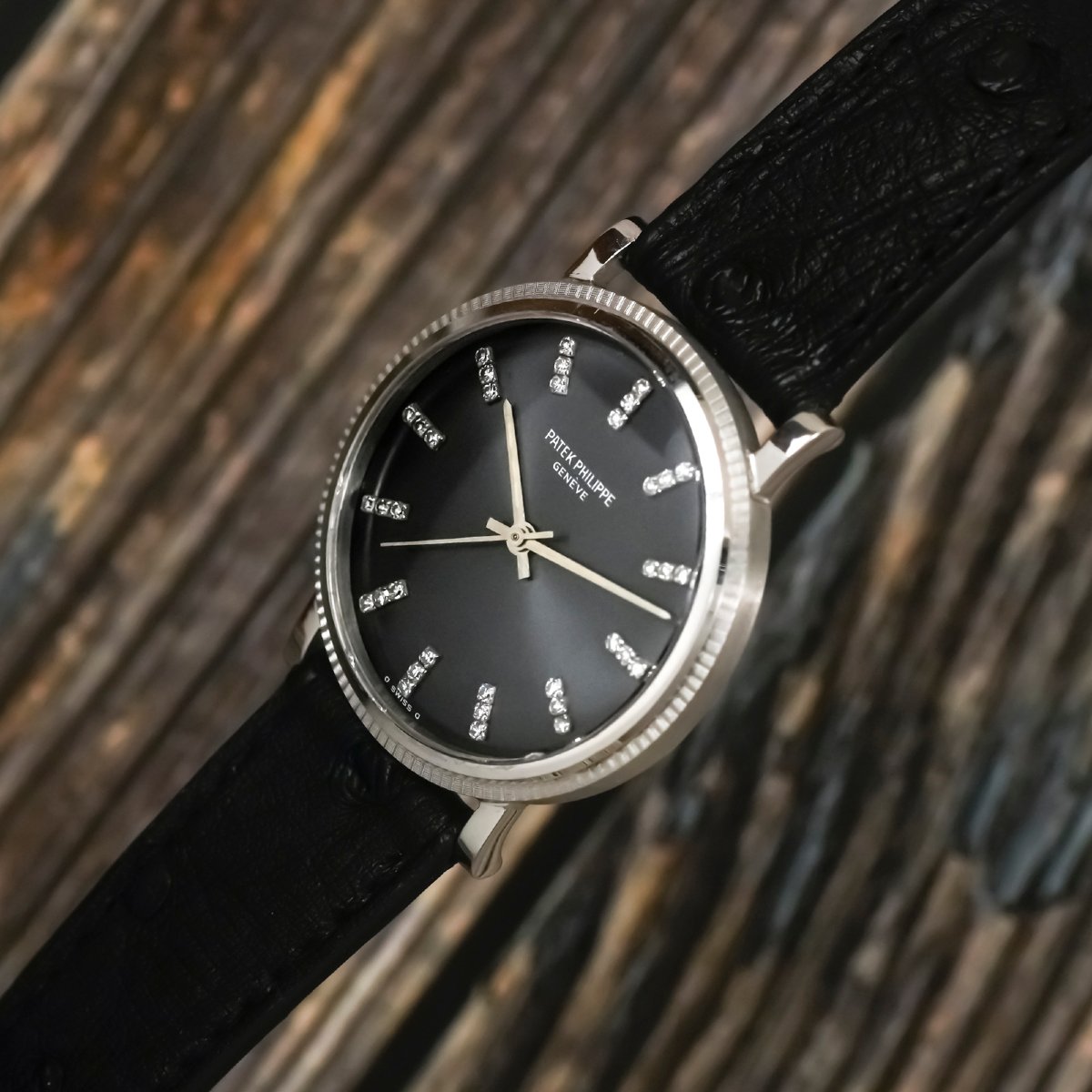 Patek Philippe Calatrava Automatic "backwinder" 18k White Gold, Circa 1975 -photo-2