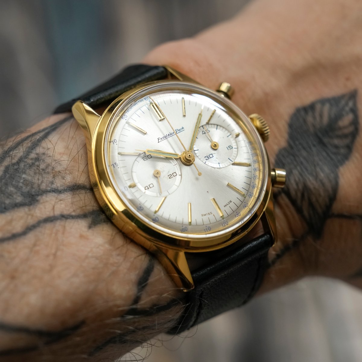 Excelsior Park Bi-compax Chronograph, 18k Yellow Gold, Circa 1960-photo-2