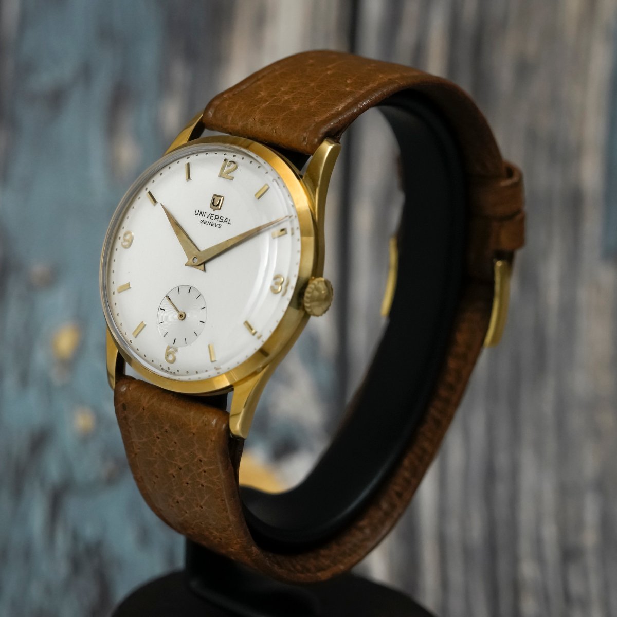 Universal Genève Calatrava 36 Mm 18k Yellow Gold -1951- -photo-3