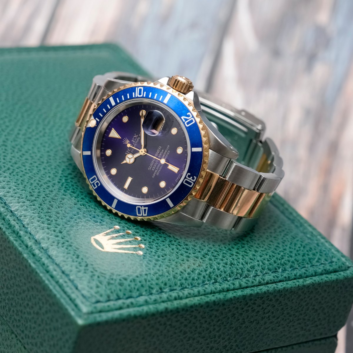 Rolex Submariner Date or et acier « Purple Dial » Garantie Rolex -1990- -photo-1
