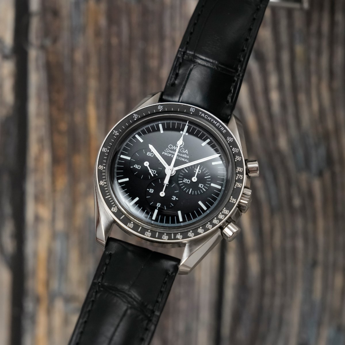 Omega Speedmaster Professional Moonwatch -2011--photo-2