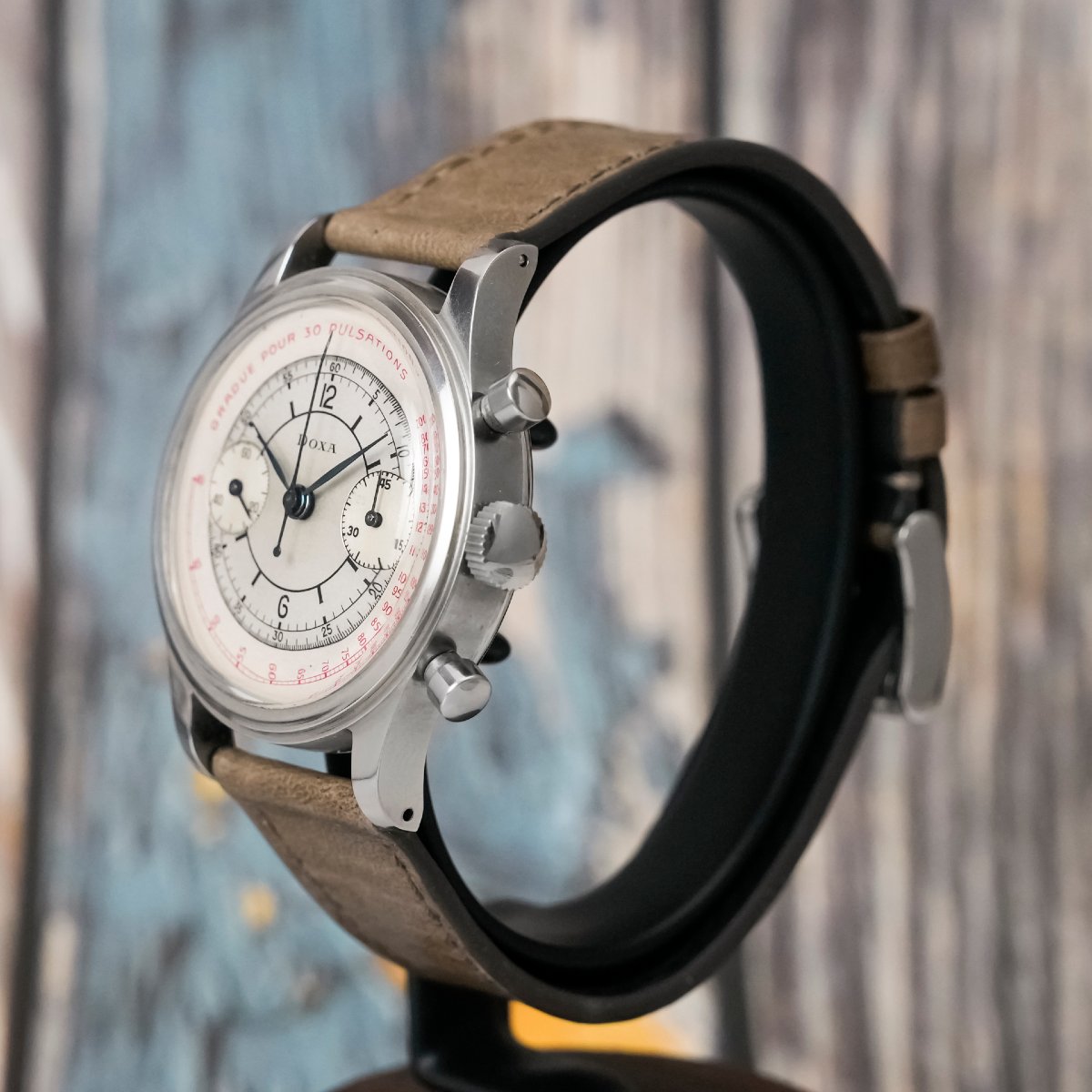 Chronographe Pulsomètre Doxa  "Sector Dial" Circa 1950-photo-3