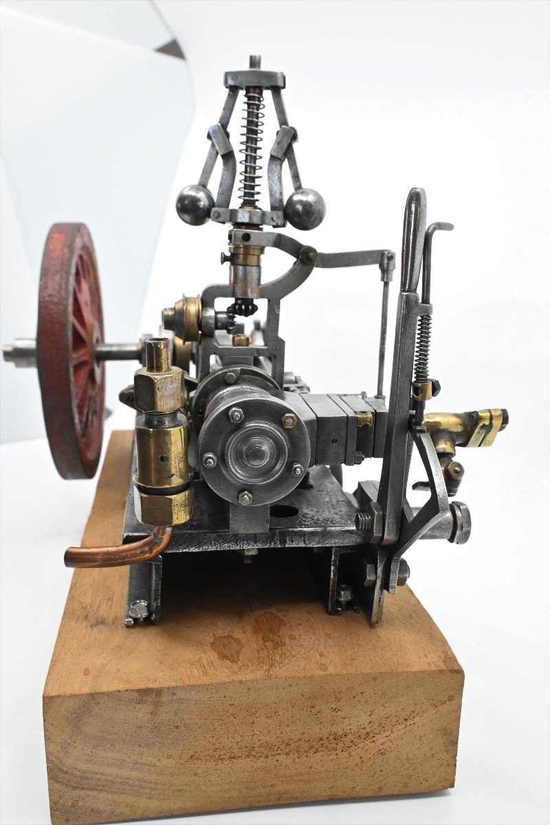 Maquette de Machine à Vapeur 1900, objet de curiosité-photo-3