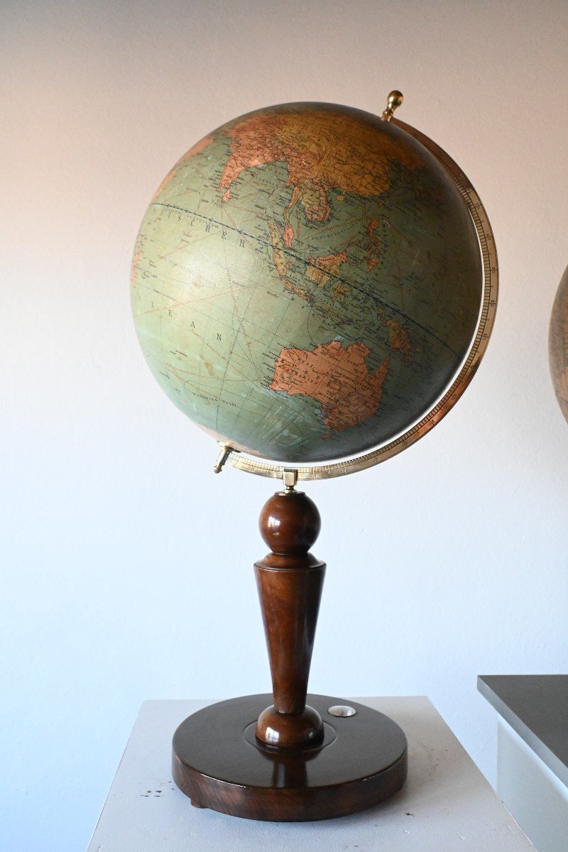 Terrestrial Globe World, 1930
