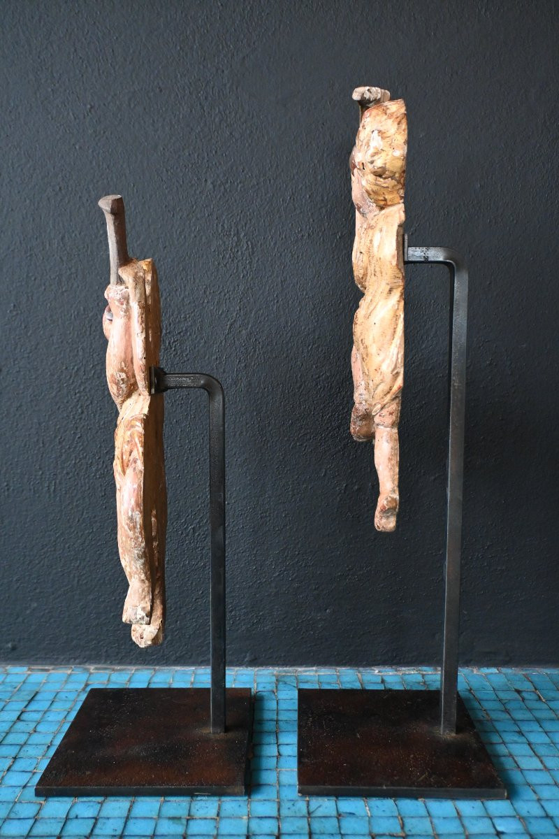 Pair Of Carved Wooden Angels From The 17th Century-photo-1