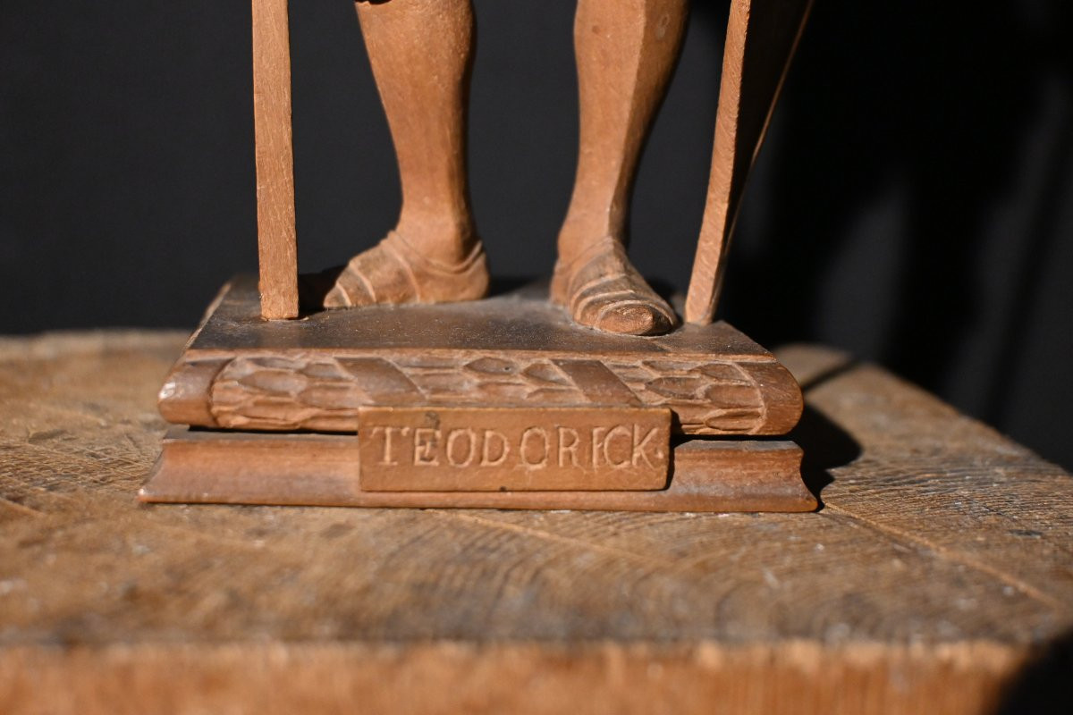 19th-century Wooden Sculpture Of Theodore The Great-photo-2