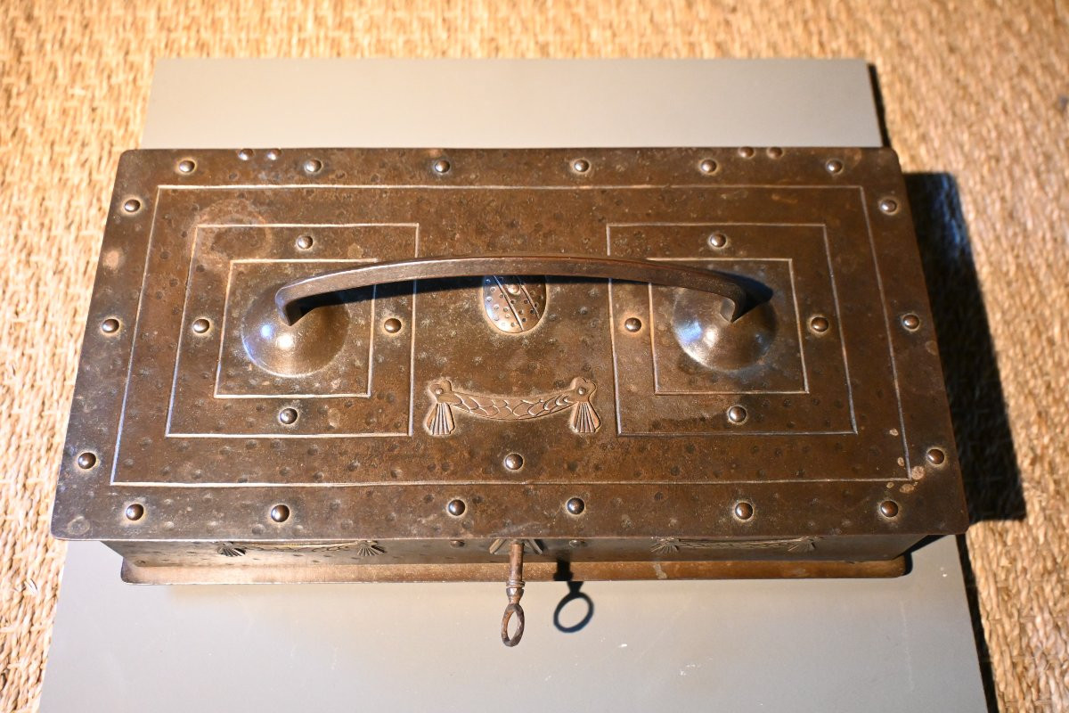 Hugo Berger Iron Box From The 1900's-photo-1