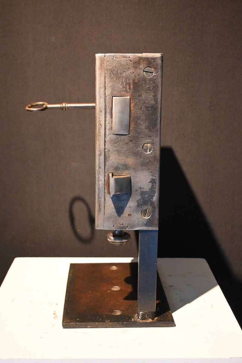 Serrure en fer forgé d'époque début XIXe-photo-3