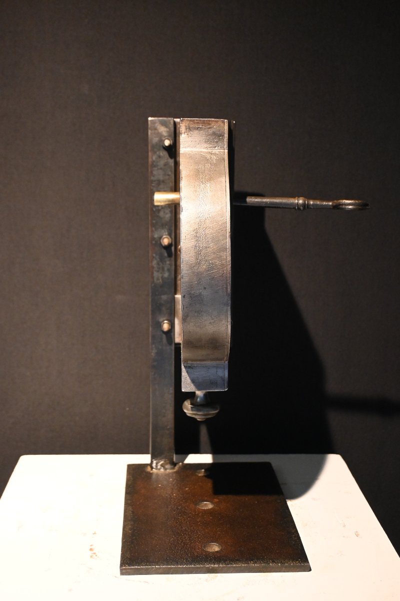 Serrure en fer forgé d'époque début XIXe-photo-1