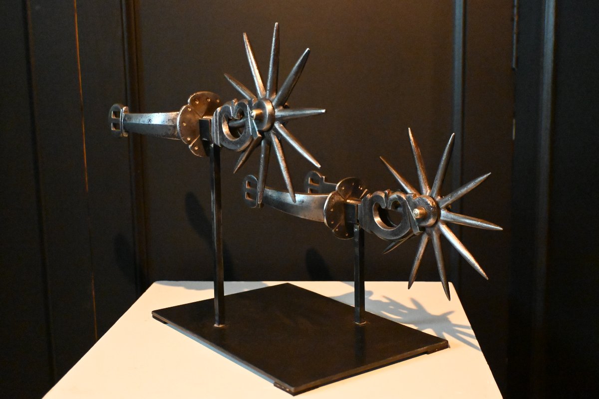 Paire d'éperons en fer forgé de grande dimension d'époque 19ème siècle-photo-4
