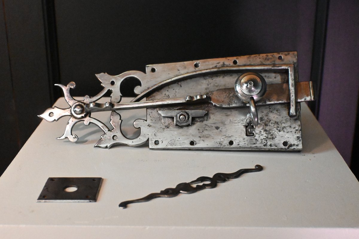 18th-century Antique Wrought-iron Interior Door Lock