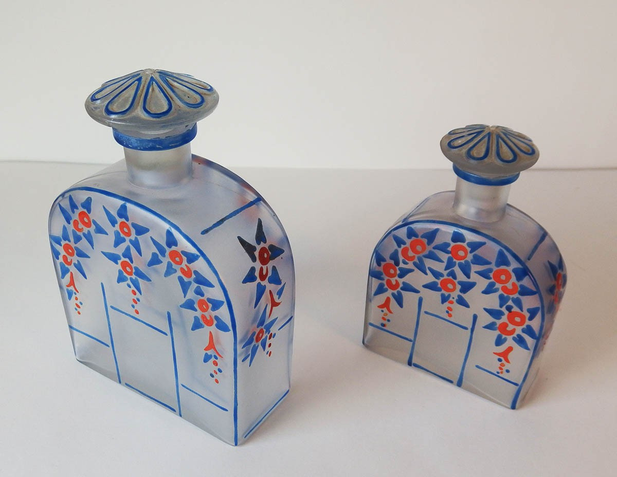 Necessaire de toilette en verre émaillé de style 1925-photo-4