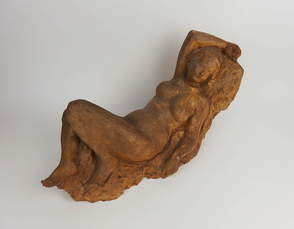 Sculpture"Femme nue allongée"par Costi-photo-7