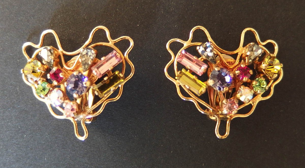 Paire de boucles d'oreille "Coeur" par Christian Lacroix-photo-4