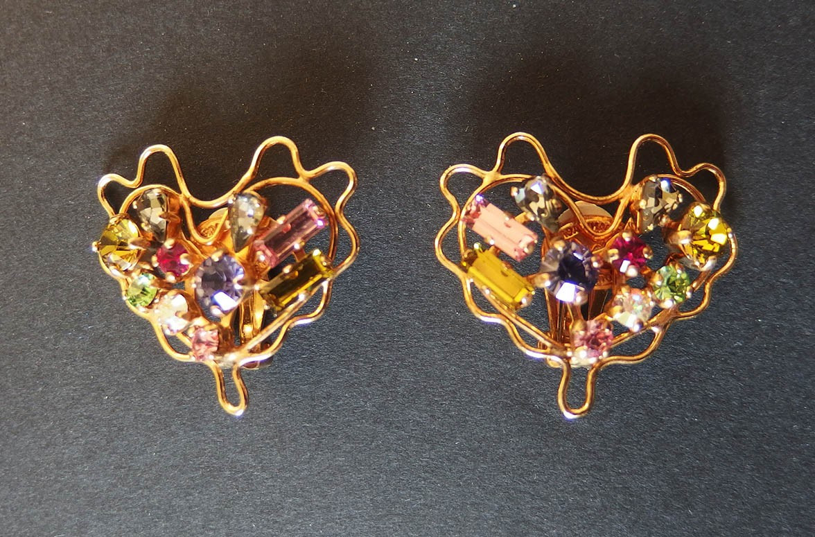 Paire de boucles d'oreille "Coeur" par Christian Lacroix
