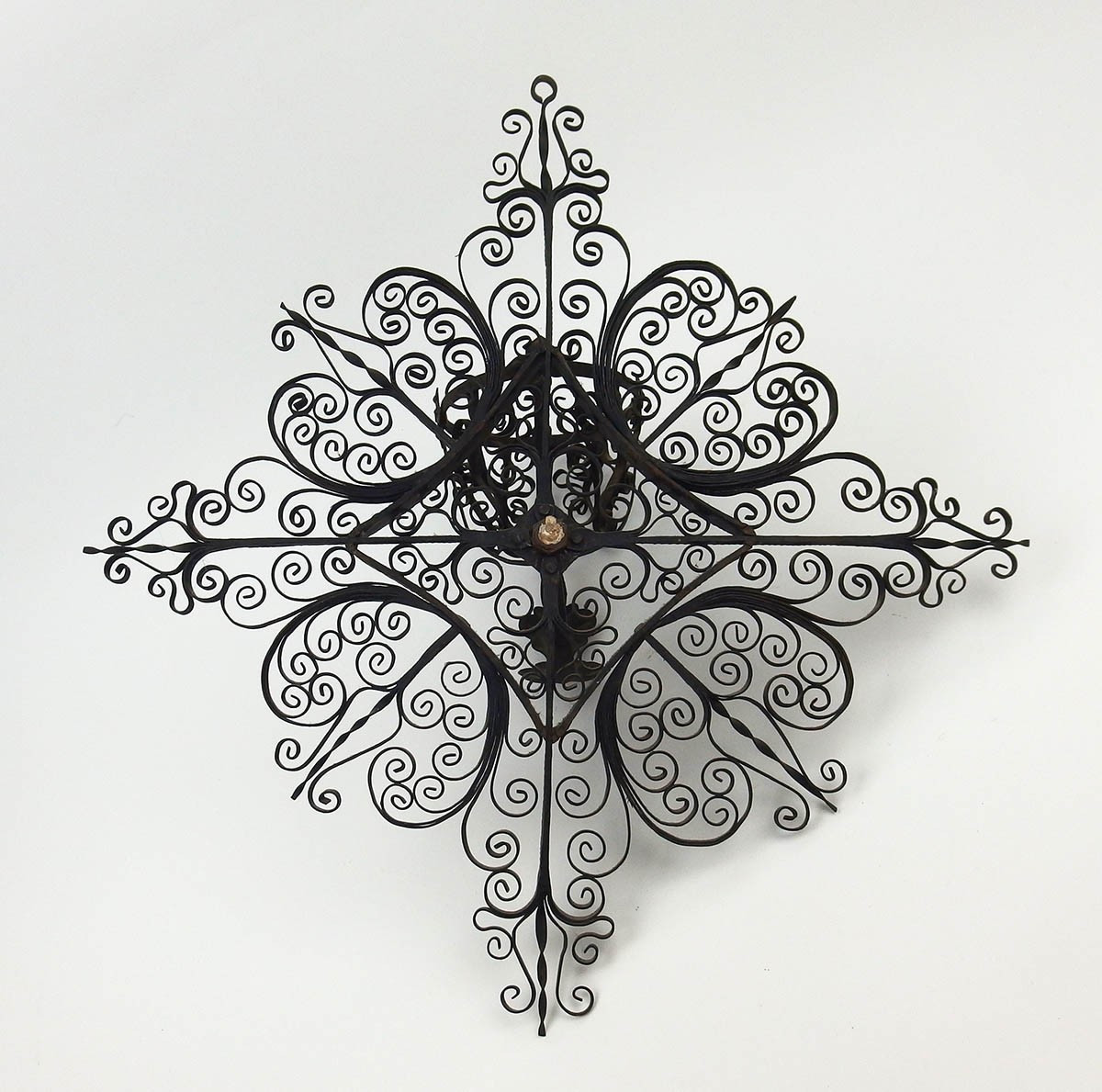 Wrought Iron Wall Sconce For Oil Lamp -photo-5