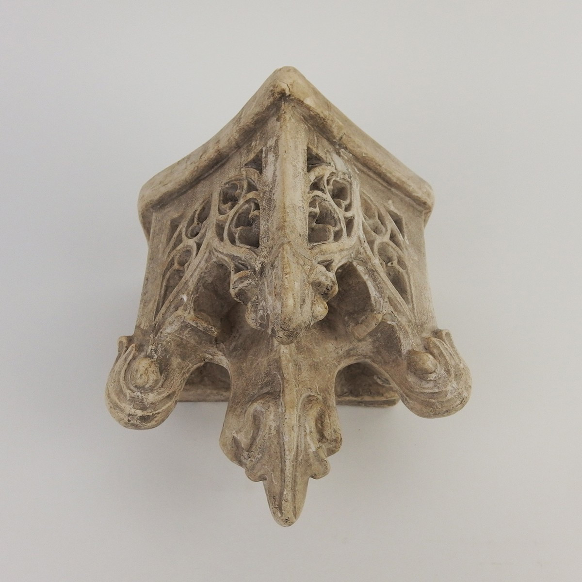 Gothic Wall Pedestal-photo-2