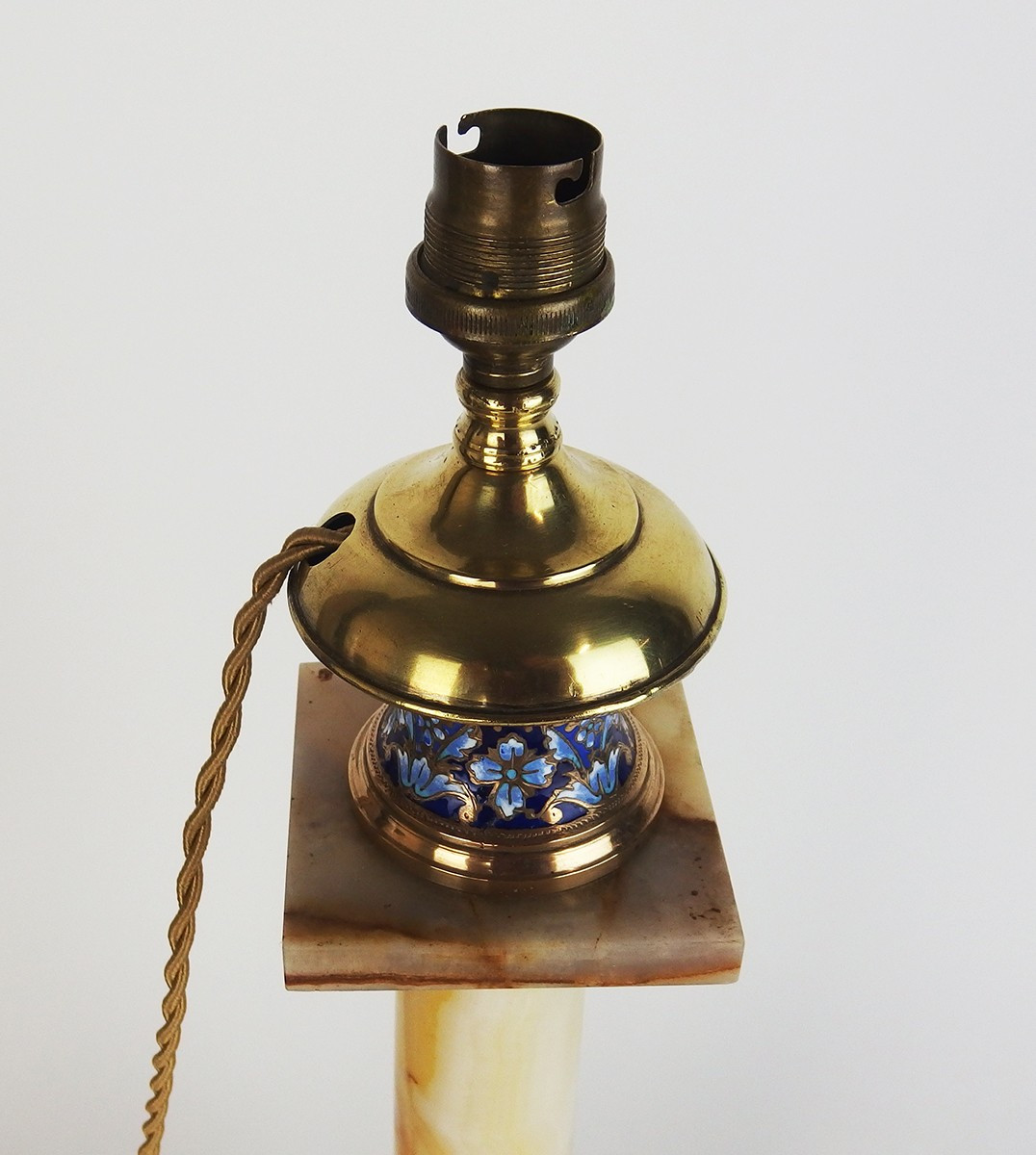 Pied de lampe en marbre -onyx attribué à Eugène Cornu-photo-3