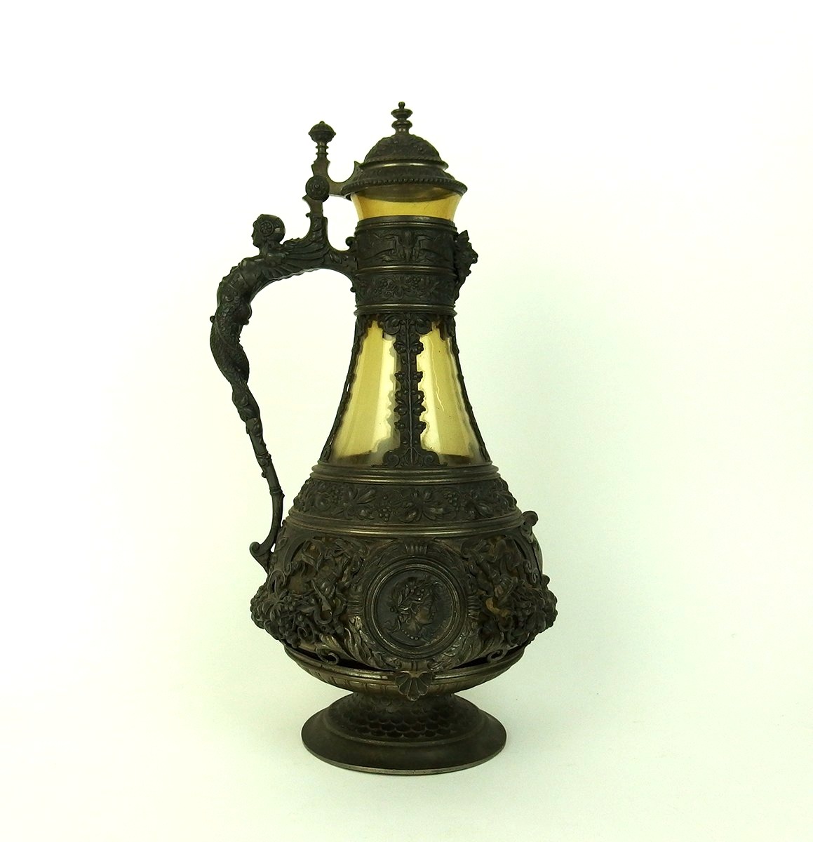 Carafe et quatre verres en étain de style Renaissance -photo-2