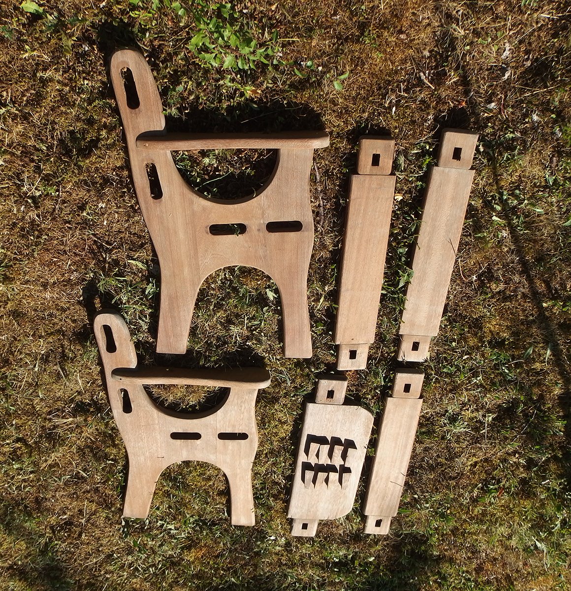 Pair Of Collapsible Garden Chairs -photo-4