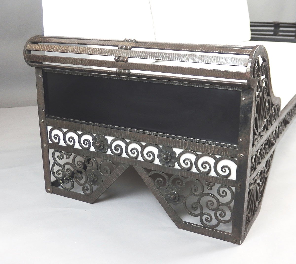 Wrought Iron Art Deco Sofa-photo-5