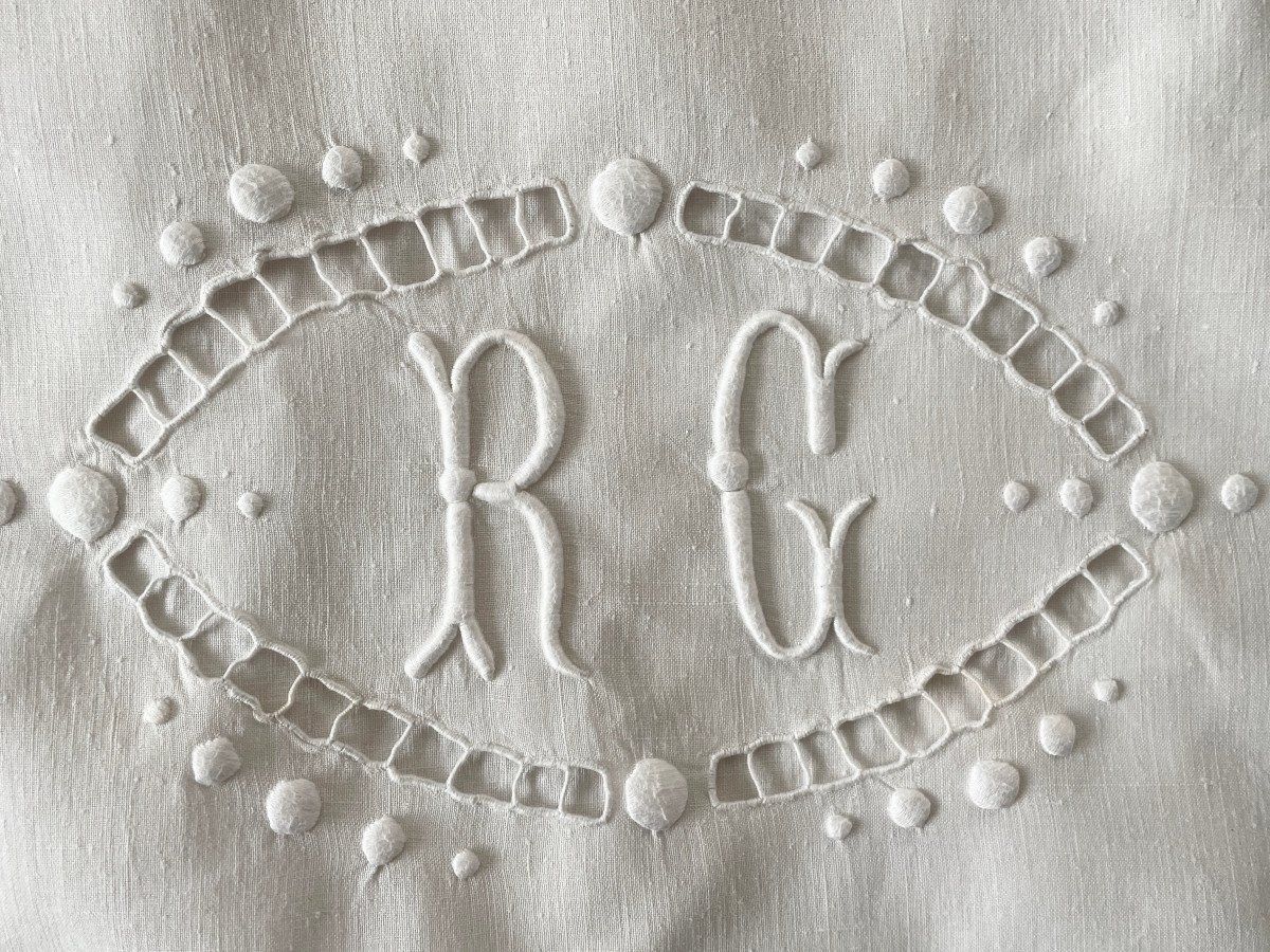 Sheet With Hand Embroidery, Needle Inlays, Mc Monogram On Linen Thread - Old Linen-photo-4