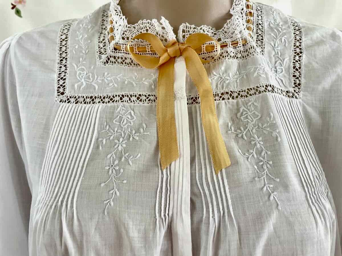  Nightdress: Lace, Hand Embroidery On Fine Percale - Antique Linen-photo-3
