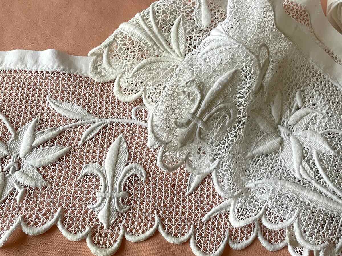 Hand Embroidered Headband, Lily Flowers, Flowering Branches On Fine Lace - Antique Linen