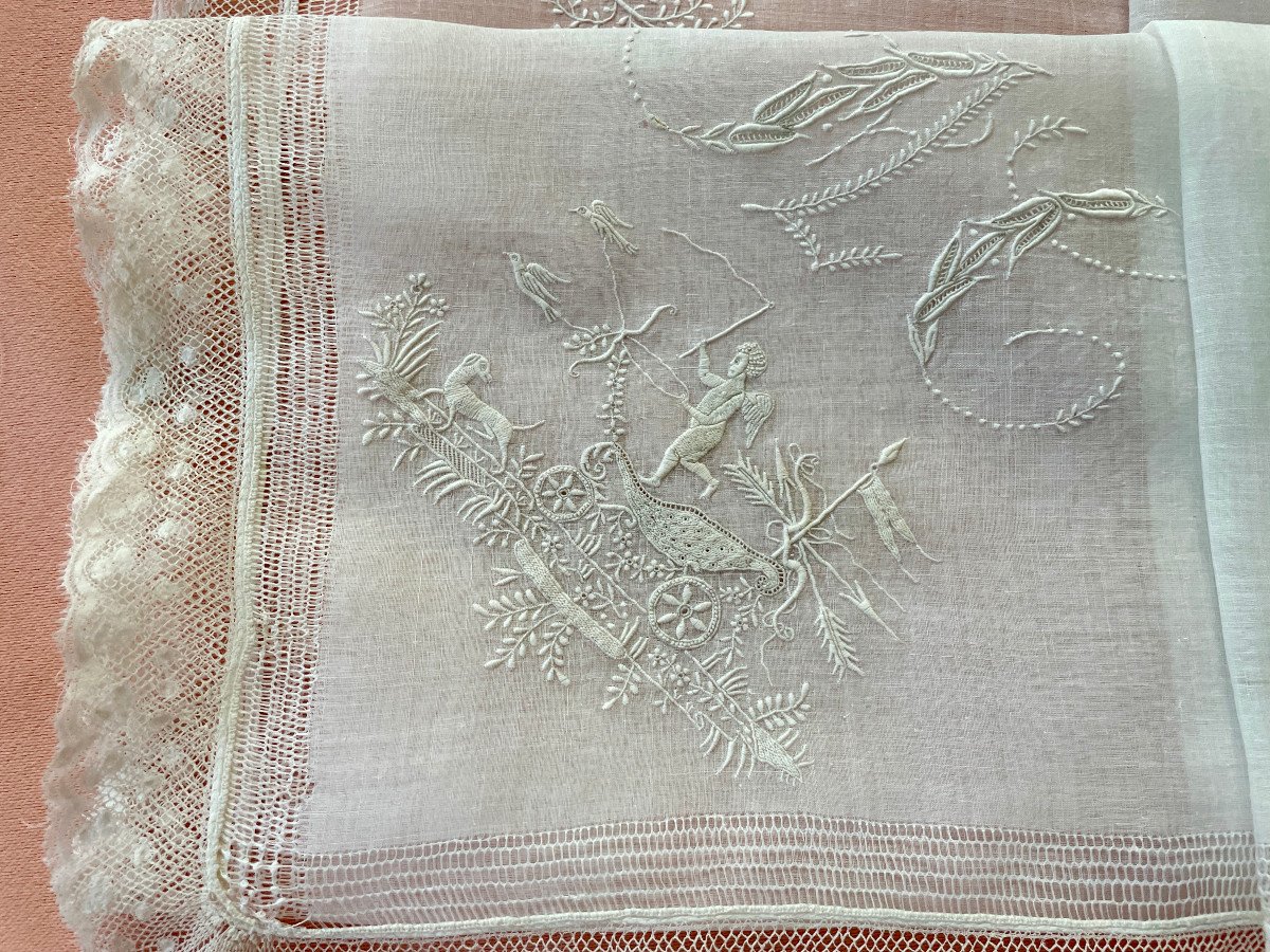 Lady's Work With Scenes: Handkerchief Ac Or Other, Hand Embroidered On Linen - Old Linen-photo-4