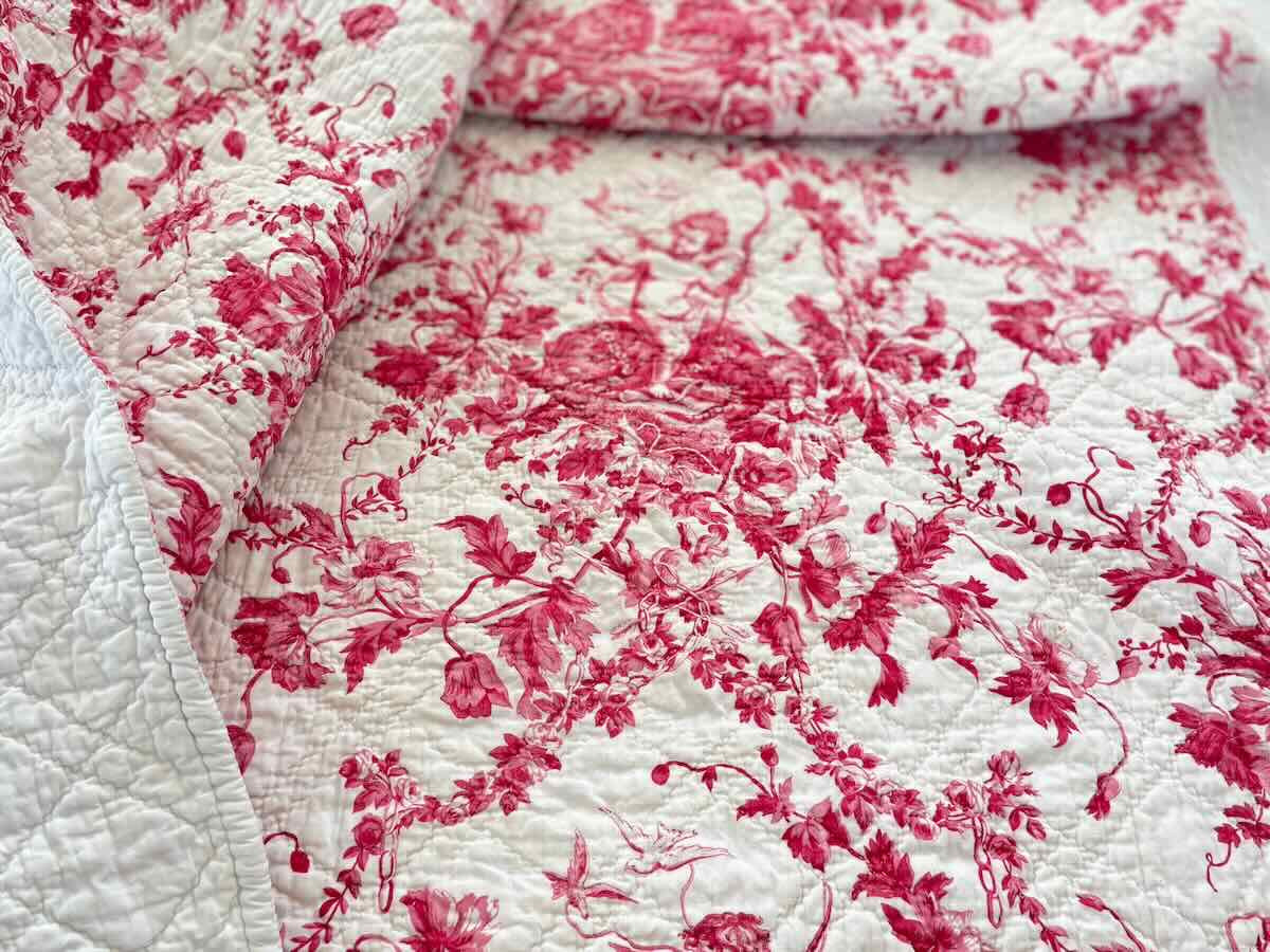 Double-sided Hand-stitched Quilt: White, The Other Floral And Cherub Patterns - Antique Linen