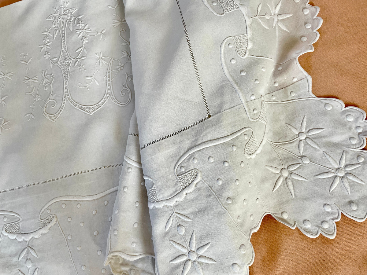 Drap CL fil  lin  festonné avec découverte et  retours brodés: guirlande fleurie - Linge Ancie-photo-4