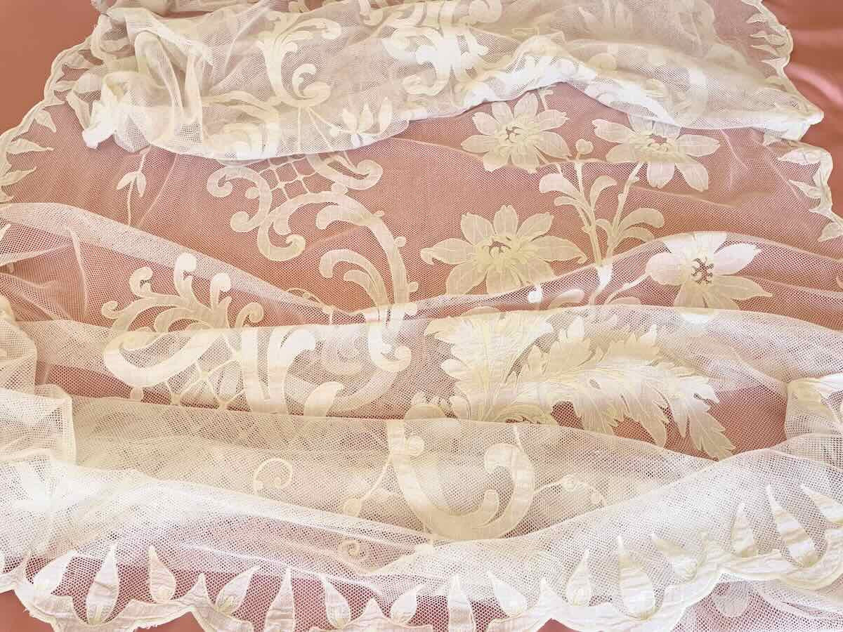 Large Curtain In Fine White Tulle With Embroidered Motifs In Napoleon III Color