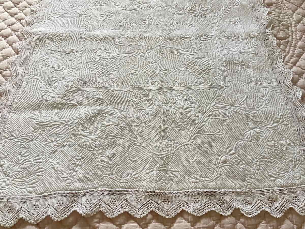 Genuine Small Antique Vermiculated Boutis, 18/19th Century, Provence: Collection - Antique Linen-photo-2