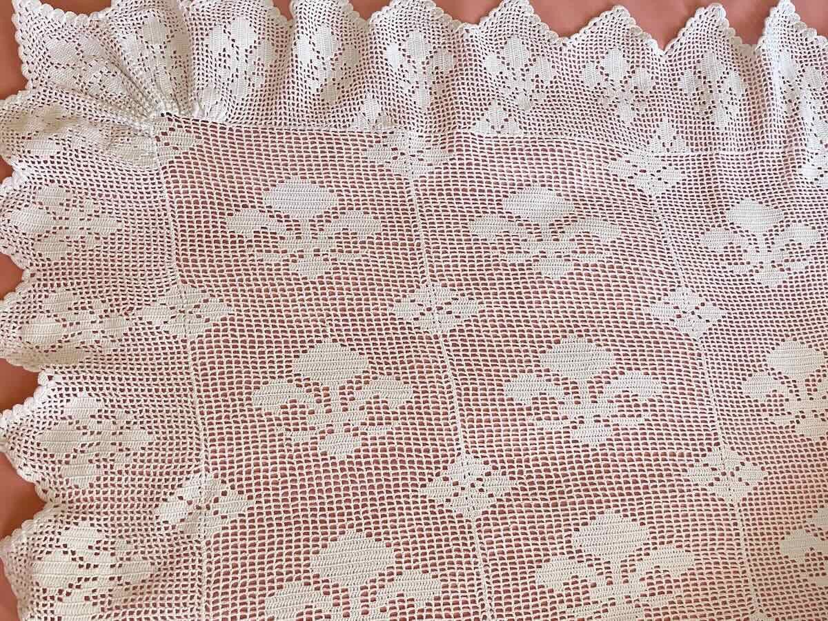 Fine Handmade Crochet Cotton Blanket With Fleur-de-lis Motifs - Antique Linen-photo-3